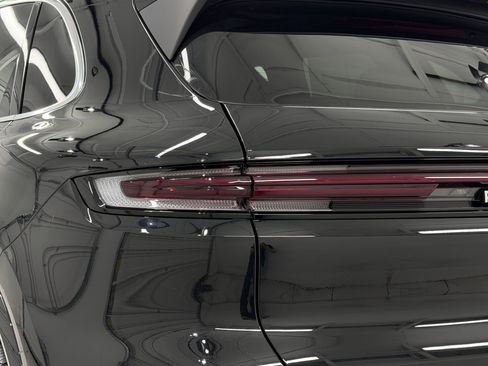 New 2026 Porsche Cayenne AWD/4WD image 18