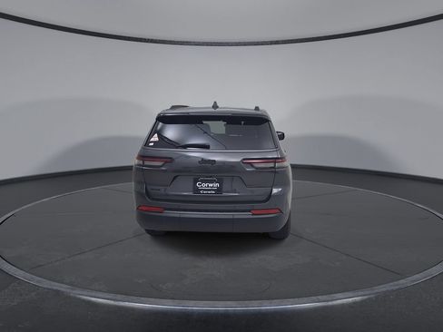 New 2026 Jeep Grand Cherokee L 4WD image 13