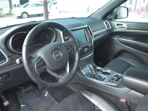 Used 2018 Jeep Grand Cherokee Limited image 21