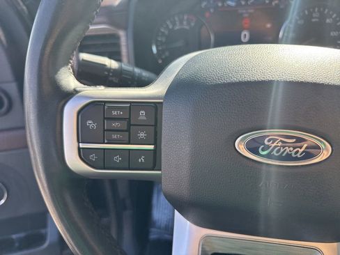 Used 2024 Ford Expedition Limited image 25