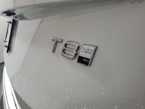 New 2026 Volvo XC90 T8 Ultra w/ Protection Package Premier AWD/4WD image 7