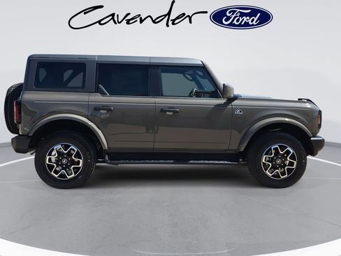 New 2026 Ford Bronco Outer Banks image 11