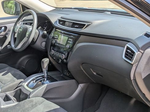 Used 2016 Nissan Rogue SV w/ SV Moonroof Package AWD/4WD image 33