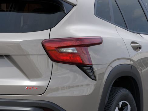 New 2026 Chevrolet Trax RS w/ Driver Confidence Package FWD image 35