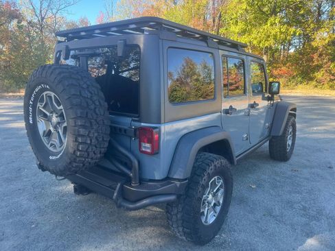 Used 2014 Jeep Wrangler Unlimited Rubicon image 3
