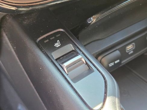 Used 2024 Kia Telluride S FWD image 31