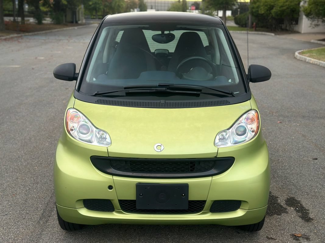 Used 2012 smart fortwo passion RWD image 2