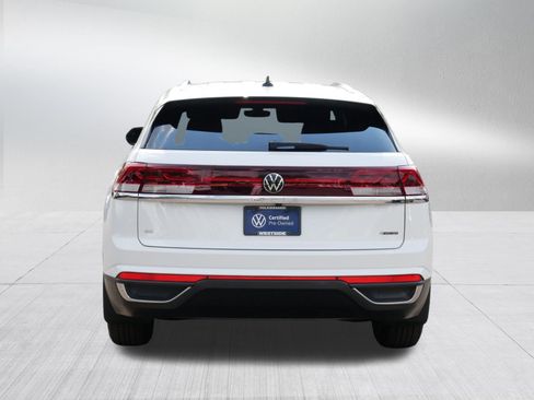 Certified 2024 Volkswagen Atlas Cross Sport SE AWD/4WD image 6