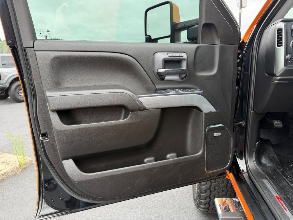Used 2018 Chevrolet Silverado 2500 LTZ w/ Custom Sport Edition AWD/4WD image 21