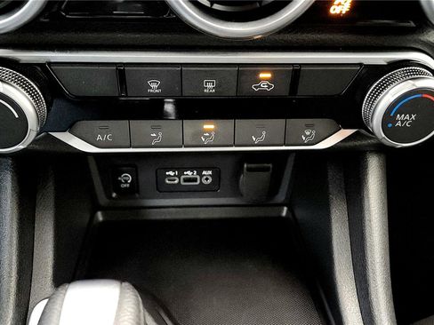 Used 2024 Nissan Sentra SV image 30