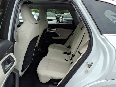Certified 2025 Audi Q5 Premium w/ Premium Plus AWD/4WD image 13