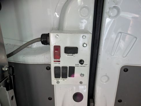 Used 2013 Mercedes-Benz Sprinter 3500 w/ High Idle Fixed Pkg image 18