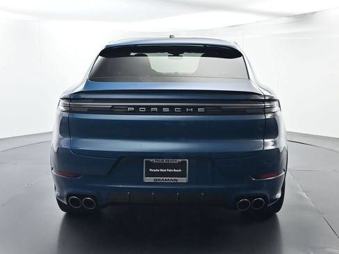 Certified 2025 Porsche Cayenne Coupe AWD/4WD image 13