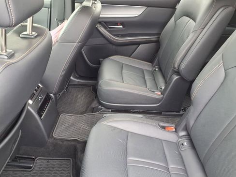 Used 2025 MAZDA CX-90 3.3 Turbo w/ Preferred Package image 11