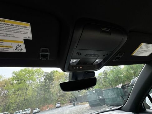 Used 2022 Cadillac XT4 Sport w/ Comfort Package FWD image 19