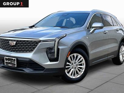 Used 2024 Cadillac XT4 Luxury w/ Cold Weather Package