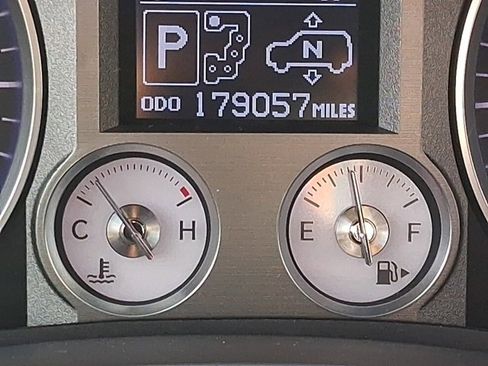 Used 2009 Lexus LX 570 4WD image 25