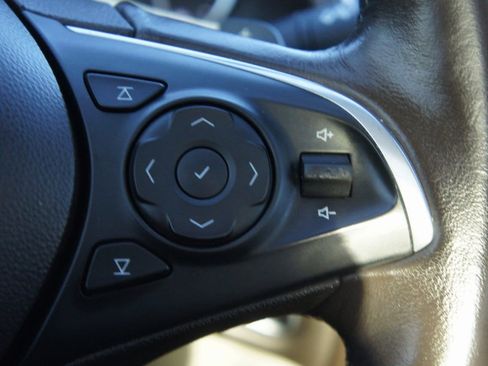 Used 2019 Buick LaCrosse Essence w/ Sun and Shade Package image 15