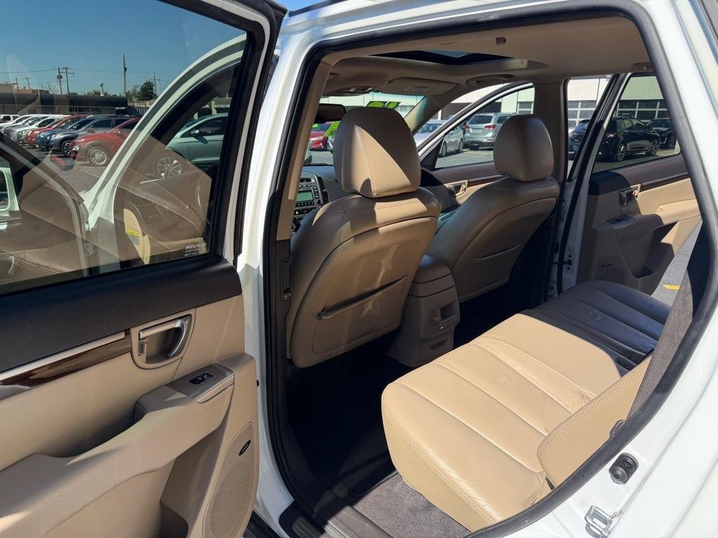 Used 2012 Hyundai Santa Fe Limited FWD image 11