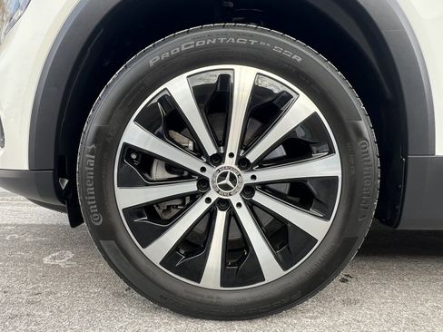 Used 2022 Mercedes-Benz GLB 250 Only 17,000 One Owner Miles - image 24