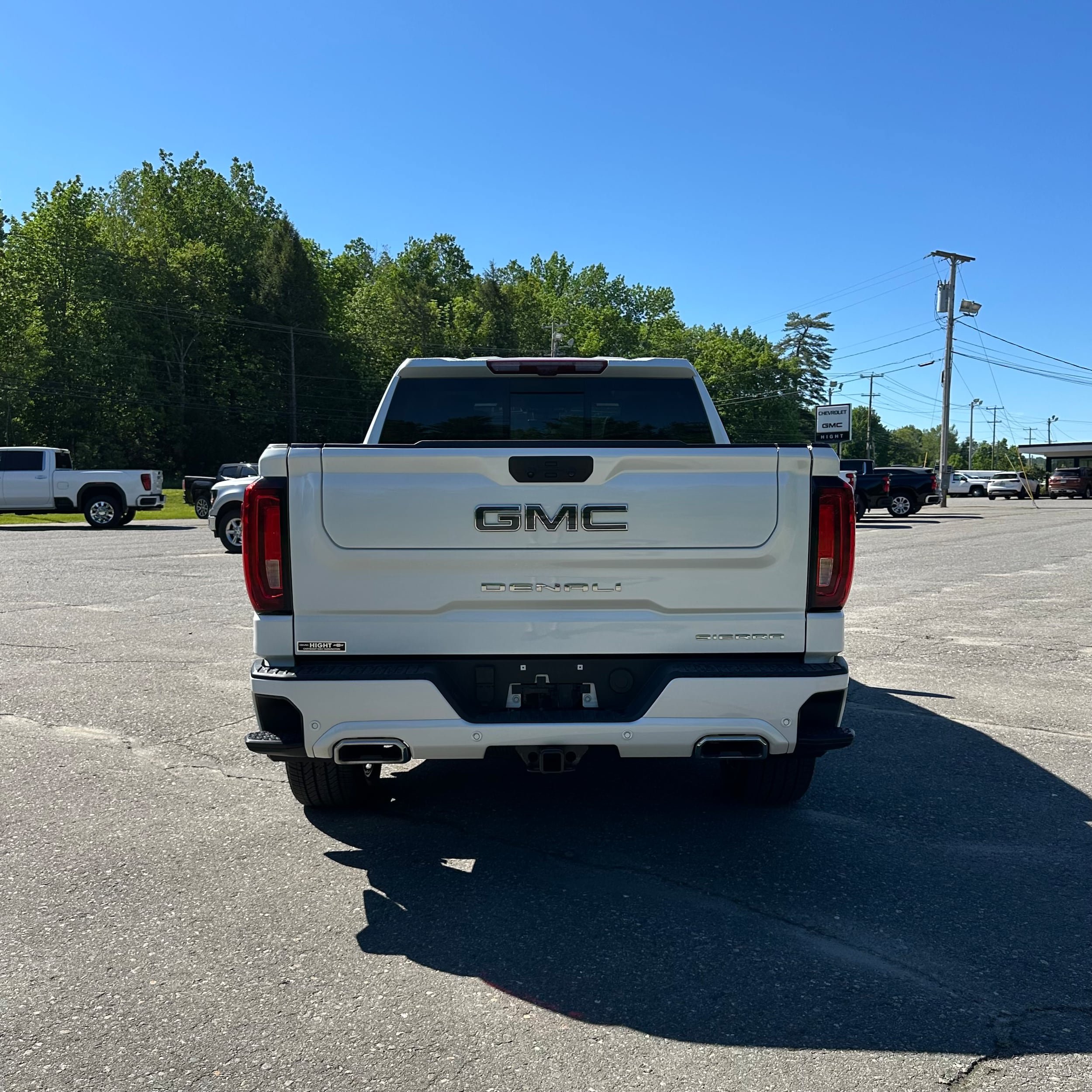 Used 2025 GMC Sierra 1500 Denali Ultimate AWD/4WD image 4
