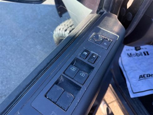 Used 2008 Nissan Titan LE image 10