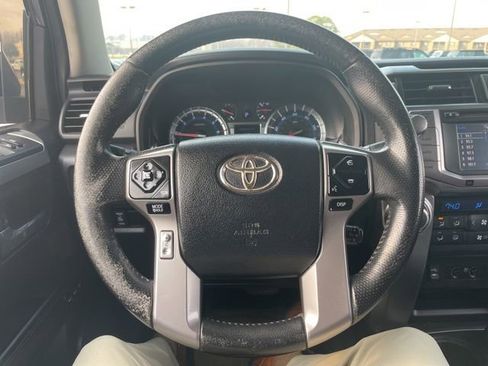 Used 2014 Toyota 4Runner Limited image 19
