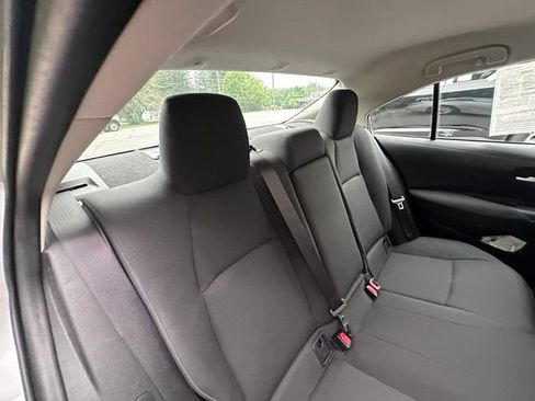 Used 2021 Toyota Corolla LE w/ LE Convenience Package FWD image 9