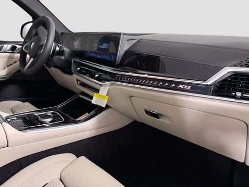 New 2026 BMW X5 xDrive40i w/ M Sport Package image 30