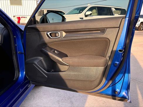 Used 2023 Honda Civic Sport image 23