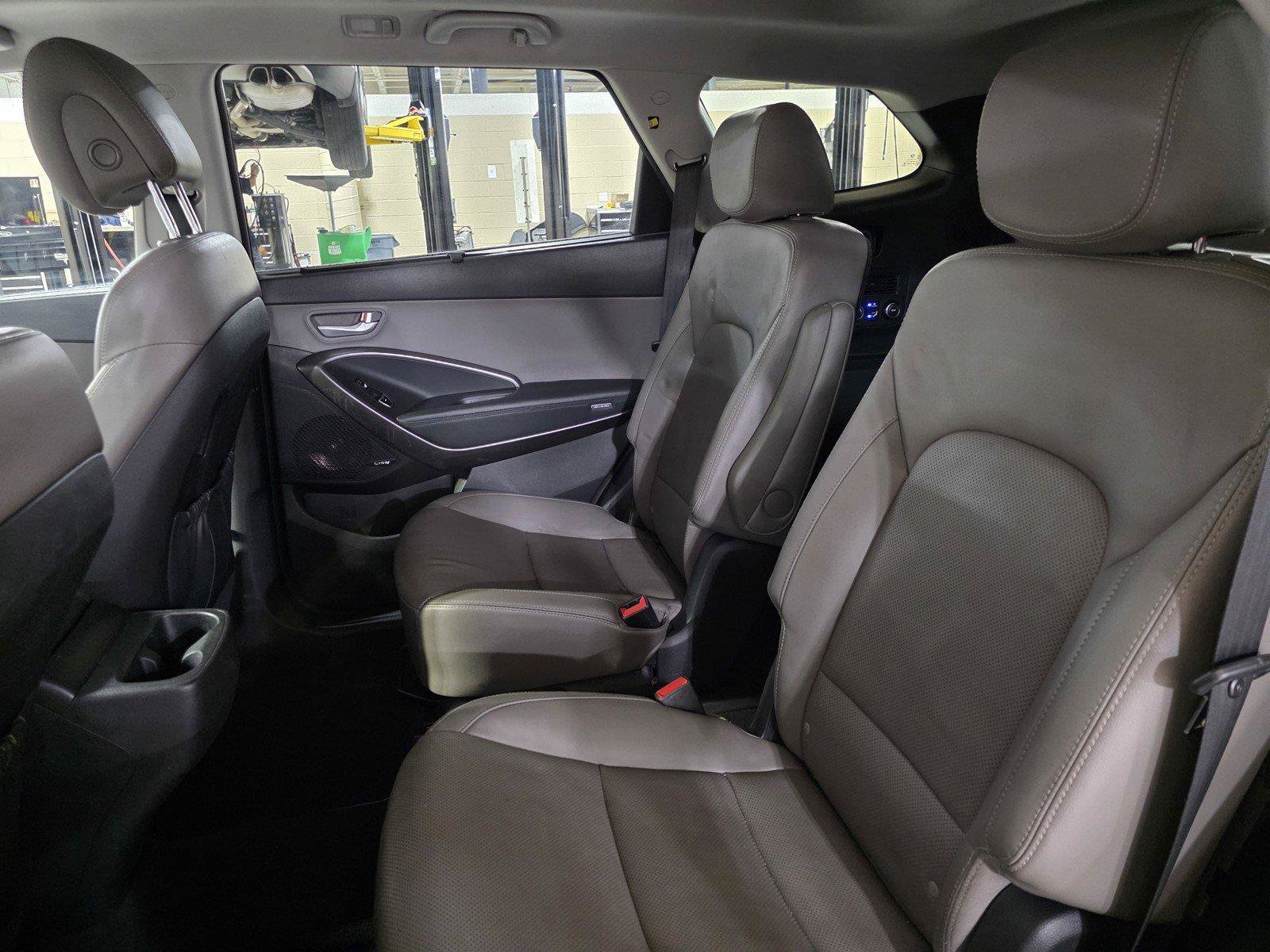 Used 2017 Hyundai Santa Fe Limited FWD image 15