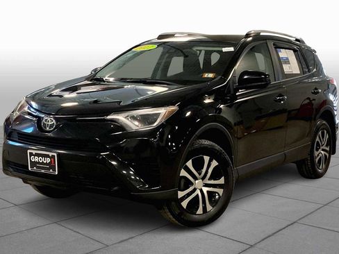 Used 2017 Toyota RAV4 LE w/ Carpet Mat Package image 2
