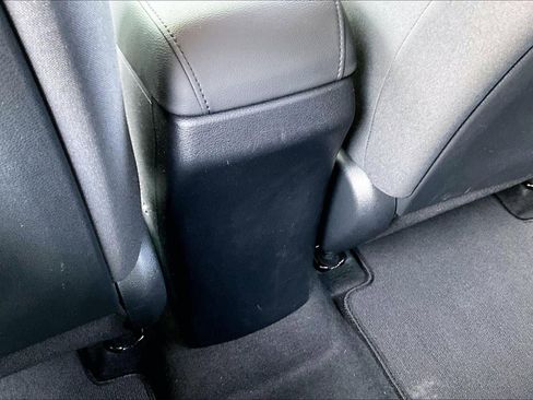 Used 2025 Kia Soul LX w/ LX Technology Package FWD image 10