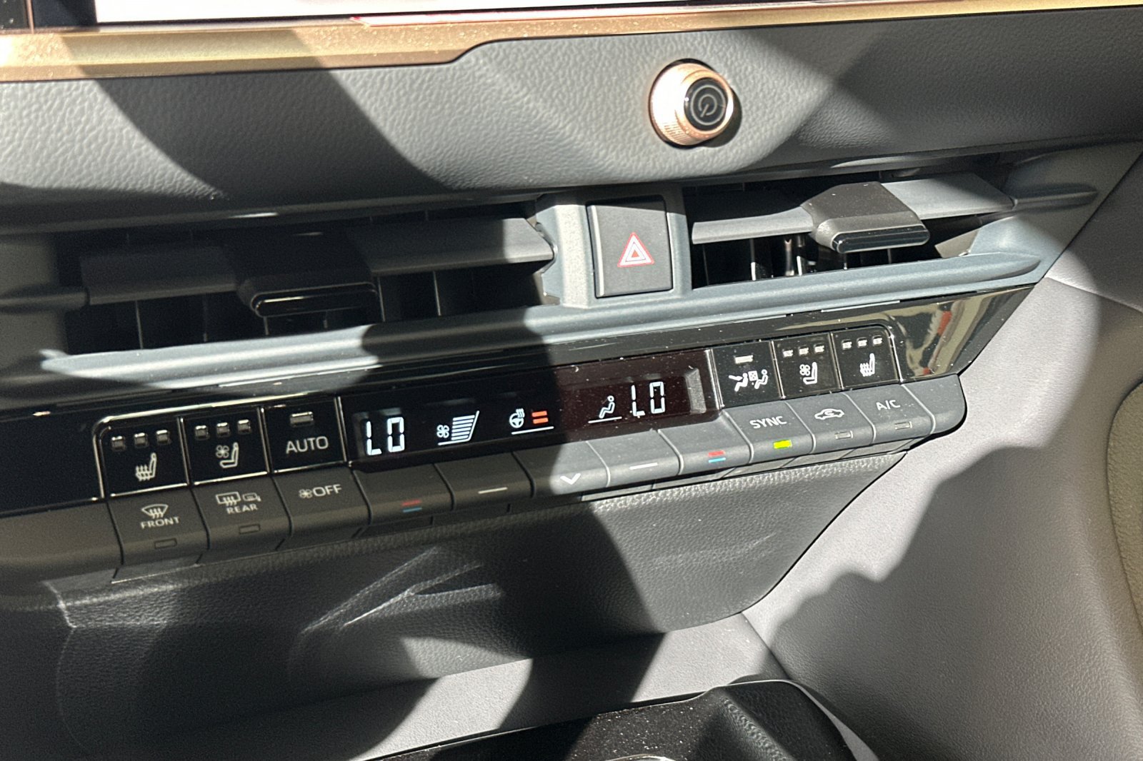 New 2027 Toyota Crown Platinum AWD/4WD image 21