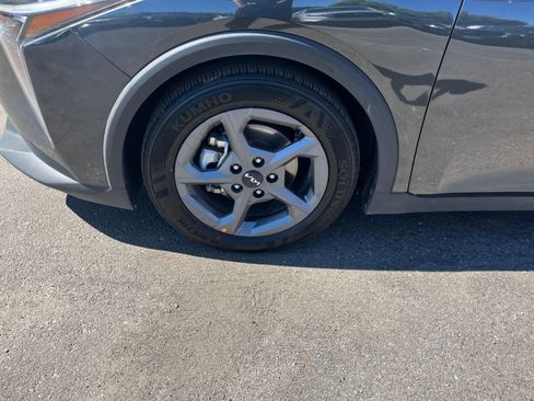 Used 2025 Kia K4 FWD image 29