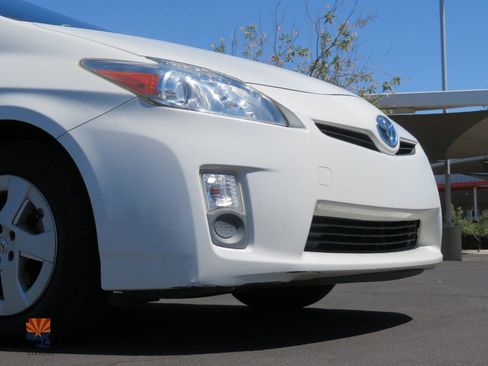 Used 2011 Toyota Prius Three w/ Solar Roof Pkg FWD image 33