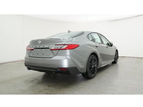 New 2026 Toyota Camry SE image 24