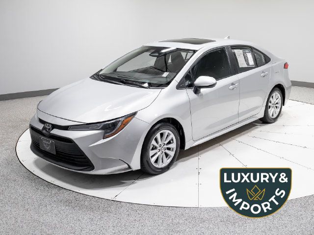 Used 2024 Toyota Corolla LE w/ LE Premium Package FWD image 1