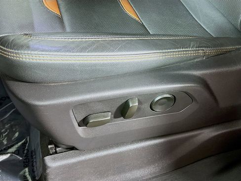 Used 2024 GMC Sierra 3500 AT4 w/ AT4 Premium Plus Package image 16