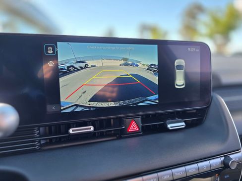 Certified 2025 Hyundai Ioniq 5 SEL image 27