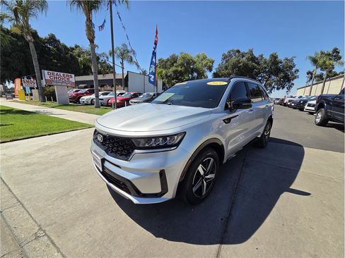 Used 2021 Kia Sorento S w/ Panoramic Sunroof Package FWD image 1