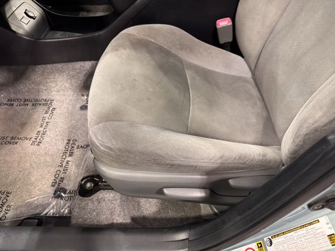 Used 2013 Toyota Prius Three image 17