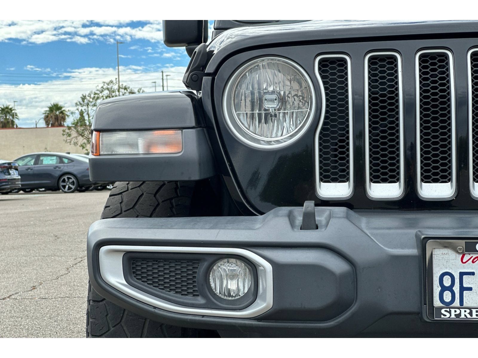 Used 2018 Jeep Wrangler Unlimited Sahara AWD/4WD image 18