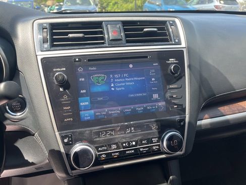 Used 2019 Subaru Outback 2.5i Limited AWD/4WD image 10