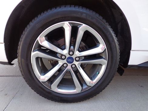 Used 2016 Ford Edge Sport w/ Equipment Group 401A AWD/4WD image 9