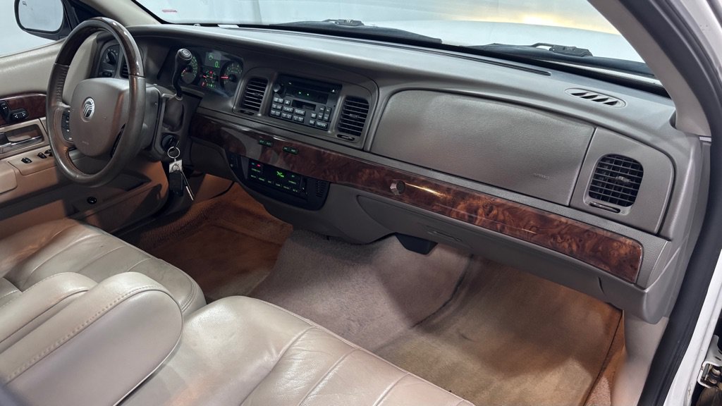 Used 2008 Mercury Grand Marquis LS RWD image 18