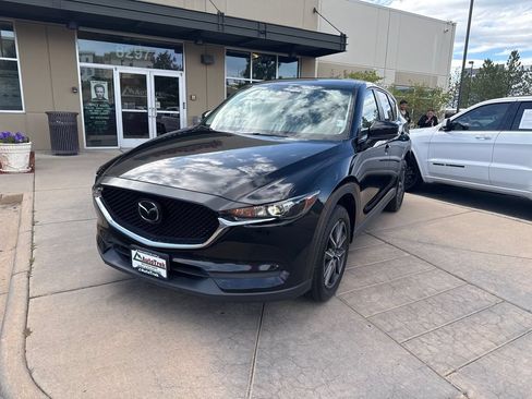Used 2018 MAZDA CX-5 Touring FWD image 2