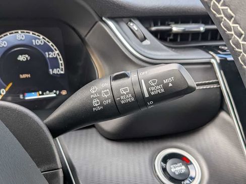 Certified 2025 Jeep Grand Cherokee Laredo X w/ Luxury Tech Group I AWD/4WD image 26