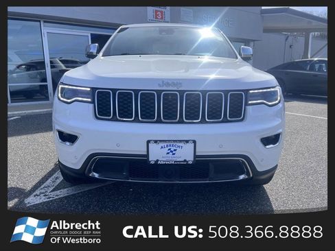 Used 2022 Jeep Grand Cherokee Limited w/ Trailer Tow Group IV AWD/4WD image 8