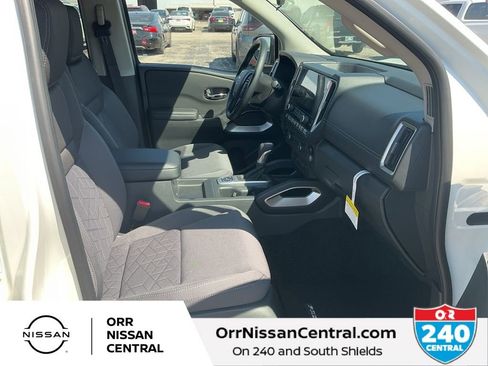 New 2026 Nissan Frontier SV w/ Tow Package AWD/4WD image 11